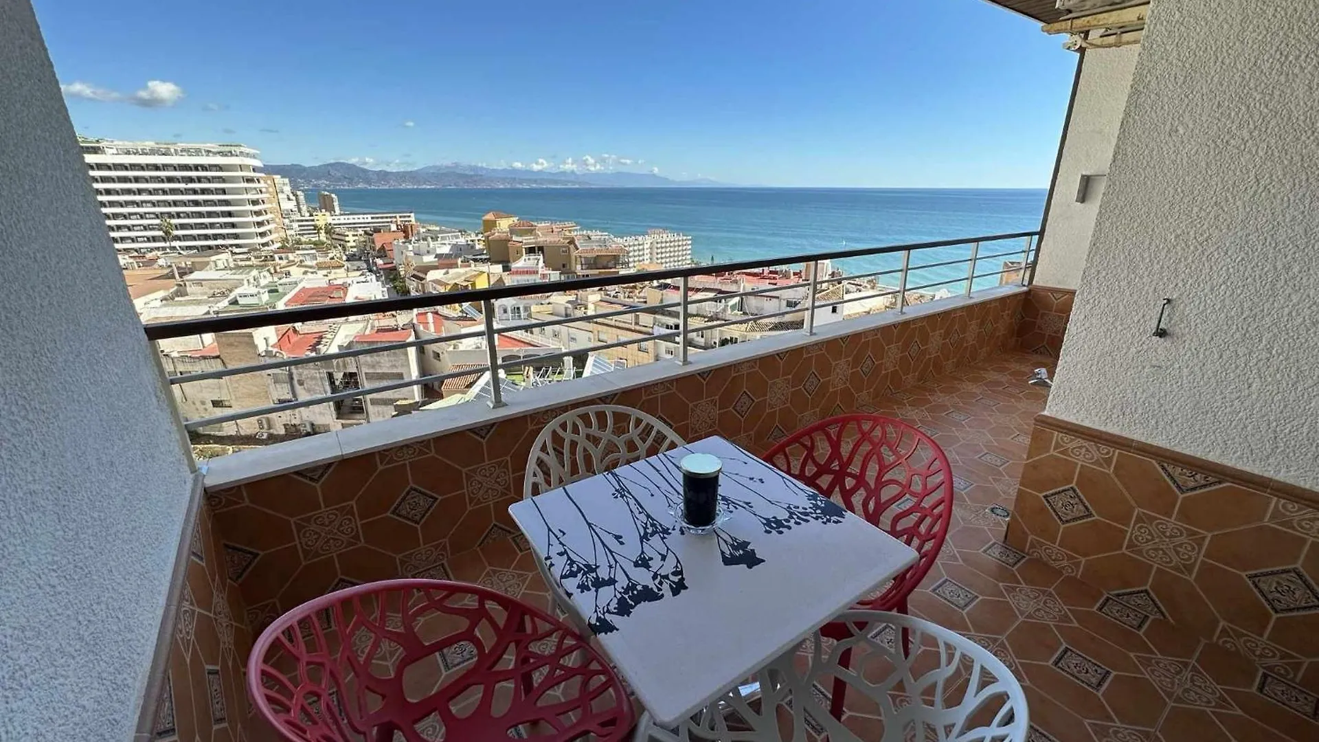 Apartamento Con Vista Al Mar En La Mitica Nogaler contacts